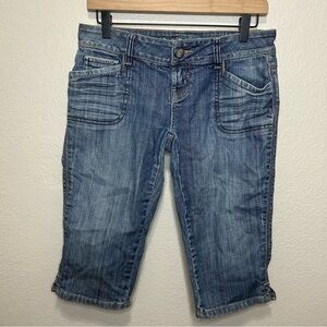 American Eagle Low Rise Bermuda Jean Shorts Size 4 Y2K Medium Wash